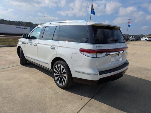 2022 Lincoln Navigator Reserve