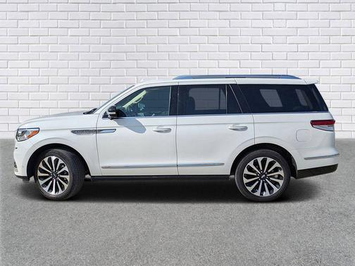 2022 Lincoln Navigator Reserve