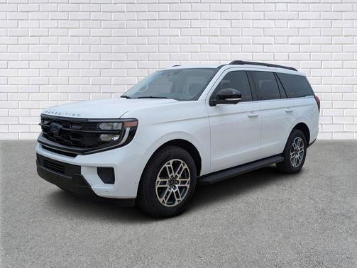 Oxford White 2025 Ford Expedition Active