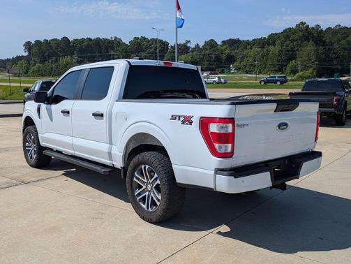 Oxford White 2023 Ford F-150 XL