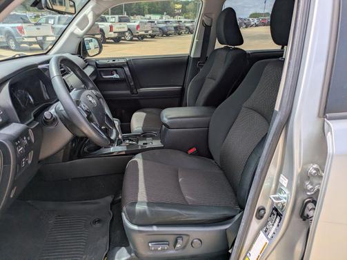 2022 Toyota 4Runner TRD Off Road