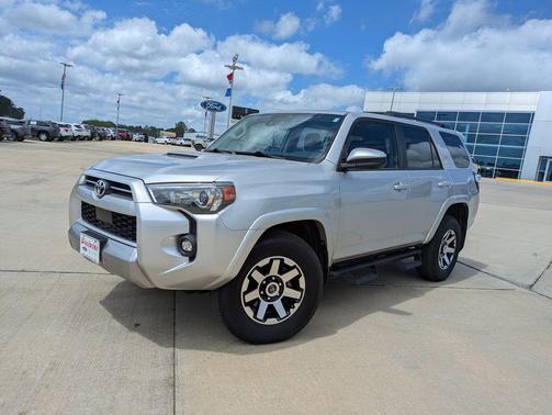 2022 Toyota 4Runner TRD Off Road
