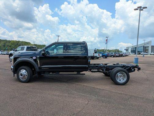 2025 Ford F-450 Lariat