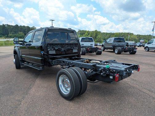 2025 Ford F-450 Lariat