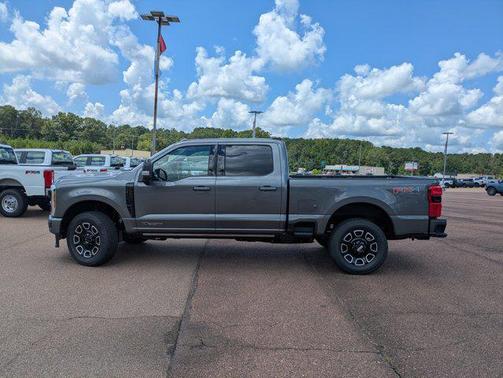 2025 Ford F-250 Platinum