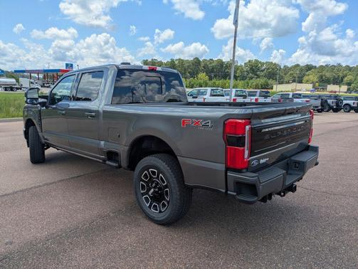 2025 Ford F-250 Platinum