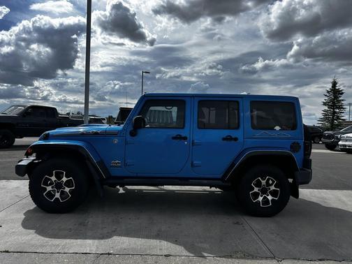 Hydro Blue Pearl Coat 2014 Jeep Wrangler Unlimited Polar Edition