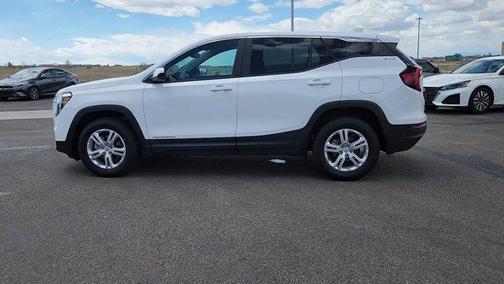 Summit White 2024 GMC Terrain SLE