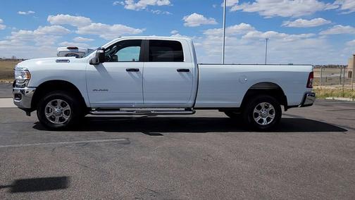 Bright White Clearcoat 2024 RAM 2500 Big Horn Crew Cab 4x4 8' Box