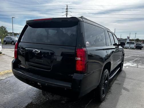 Black 2019 Chevrolet Suburban LT