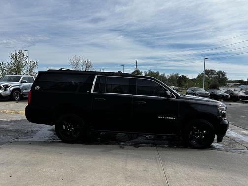 Black 2019 Chevrolet Suburban LT