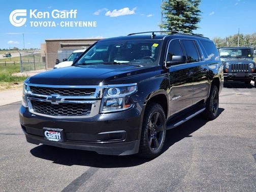 Black 2019 Chevrolet Suburban LT