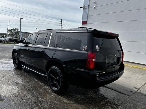 Black 2019 Chevrolet Suburban LT