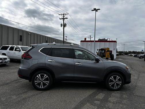 Gun Metallic 2020 Nissan Rogue SV