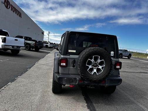 Sting-Gray Clearcoat 2022 Jeep Wrangler Rubicon