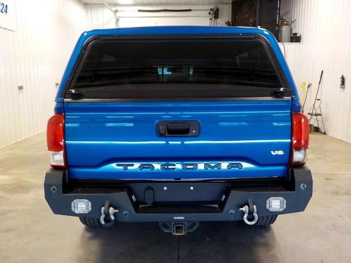 2018 Toyota Tacoma TRD Sport