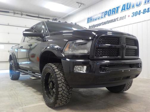 2015 RAM 3500 4WD Mega Cab 160.5'' Laramie