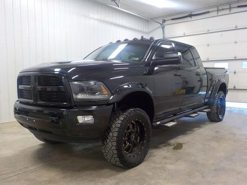 2015 RAM 3500 4WD Mega Cab 160.5'' Laramie