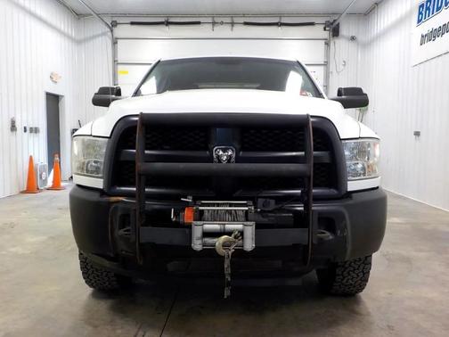 White 2016 RAM 2500 4WD Crew Cab 149'' Tradesman