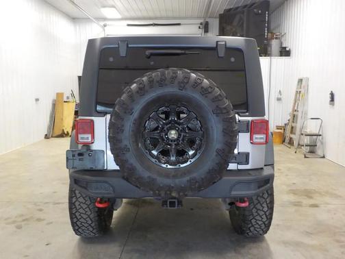 Silver 2014 Jeep Wrangler Unlimited Rubicon