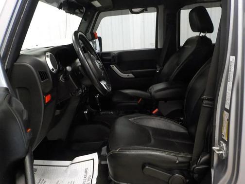 Silver 2014 Jeep Wrangler Unlimited Rubicon