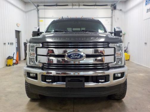 2019 Ford F-250 LARIAT 4WD Crew Cab 6.75' Box