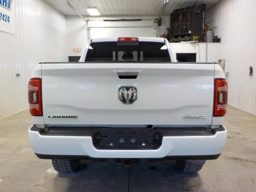 2022 RAM 2500 Laramie 4x4 Crew Cab 6'4'' Box