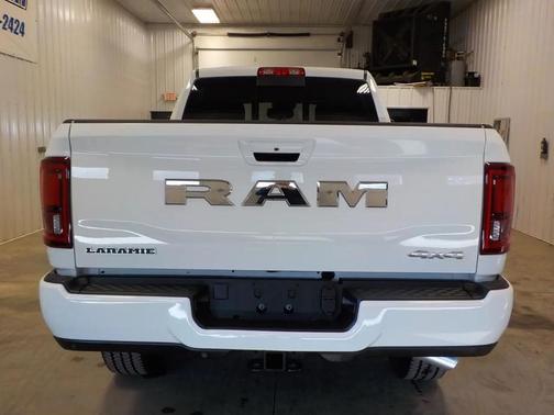 2026 RAM 2500 Laramie 4x4 Crew Cab 6'4'' Box