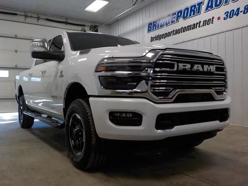 2026 RAM 2500 Laramie 4x4 Crew Cab 6'4'' Box