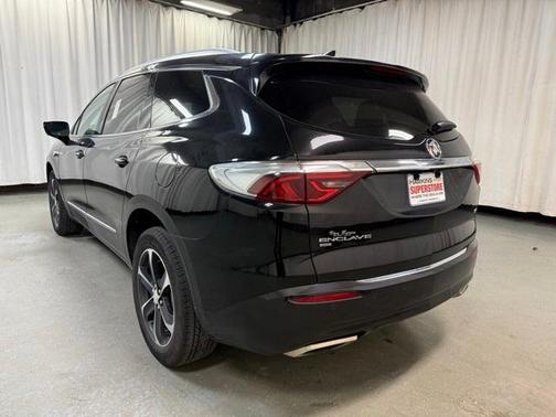 2022 Buick Enclave Essence