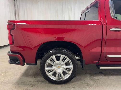 Radiant Red 2025 Chevrolet Silverado 1500 High Country