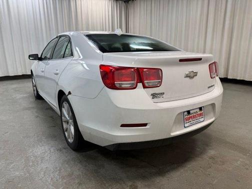Summit White 2013 Chevrolet Malibu 2LT