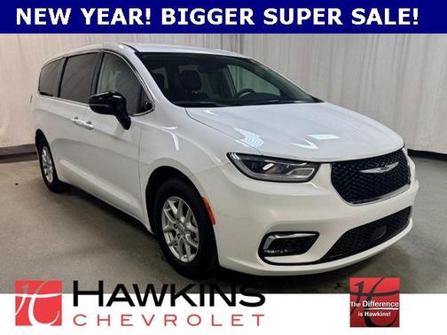 2024 Chrysler Pacifica Touring-L