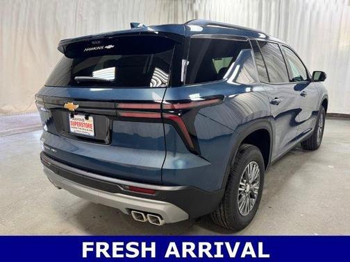 Blue 2026 Chevrolet Traverse LT