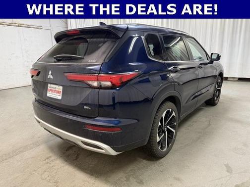 2023 Mitsubishi Outlander SEL