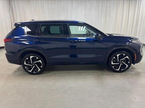 2023 Mitsubishi Outlander SEL