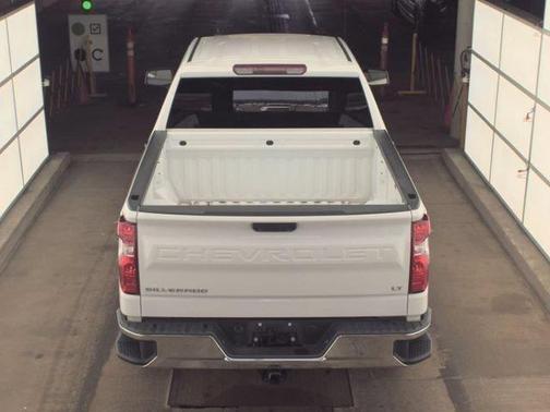 Summit White 2025 Chevrolet Silverado 1500 LT