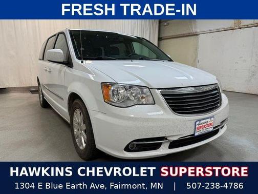 Bright White Clearcoat 2016 Chrysler Town & Country Touring