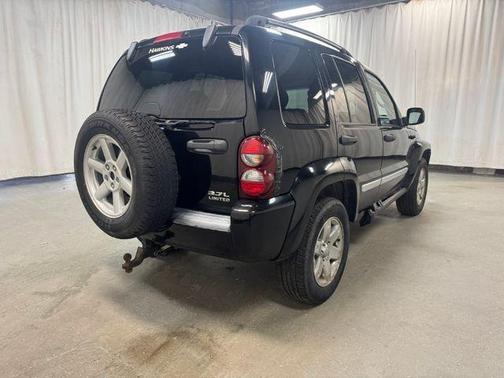 Black Clearcoat 2005 Jeep Liberty Limited