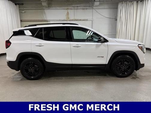 2024 GMC Terrain AT4