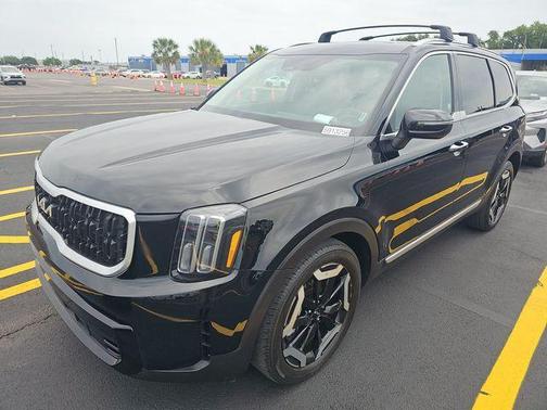 Ebony Black 2025 Kia Telluride S