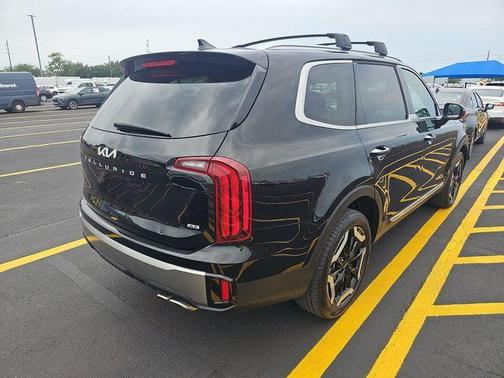 Ebony Black 2025 Kia Telluride S