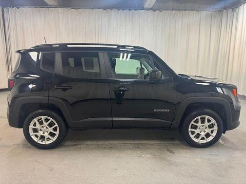 Black Clearcoat 2020 Jeep Renegade Latitude