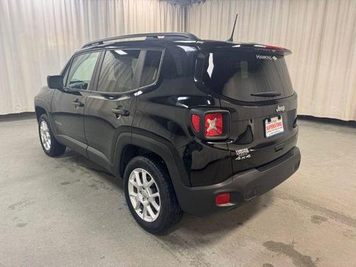 Black Clearcoat 2020 Jeep Renegade Latitude