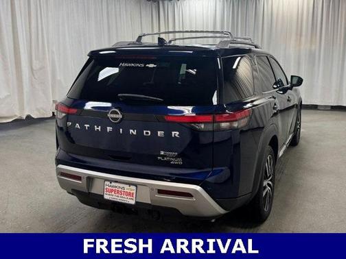 2023 Nissan Pathfinder Platinum
