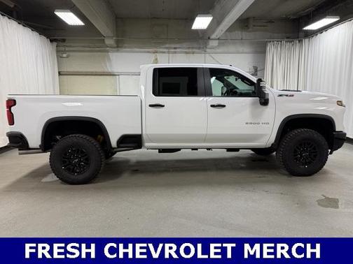 2026 Chevrolet Silverado 2500 ZR2