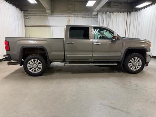 2017 GMC Sierra 2500 SLT