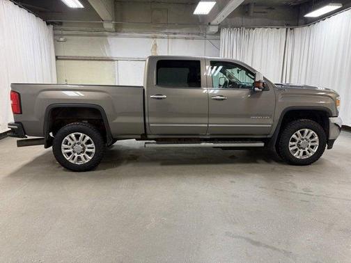 2017 GMC Sierra 2500 SLT
