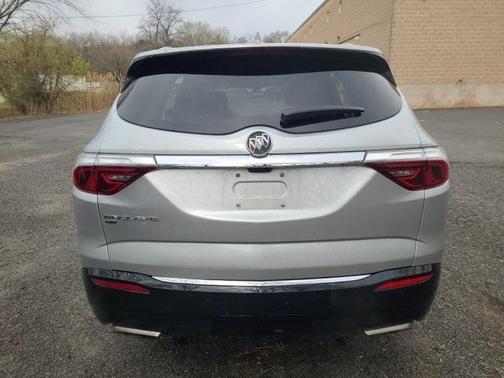 2022 Buick Enclave Essence