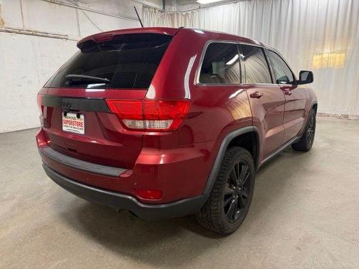 Deep Cherry Red Crystal Pearlcoat 2012 Jeep Grand Cherokee Laredo